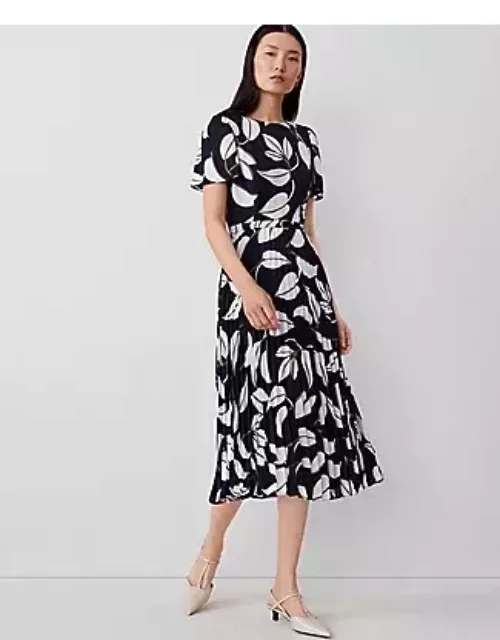 Ann Taylor Leaves Belted Pleated Flare Dres