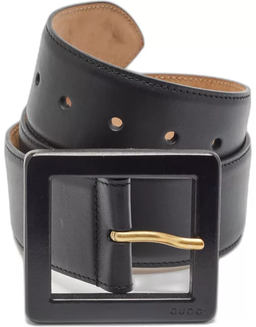 Gucci Black Leather Buckle Wide Belt 75C