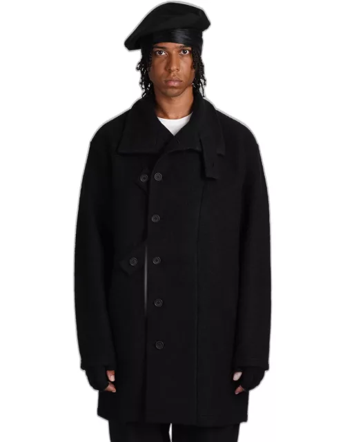 Yohji Yamamoto Coat In Black Woo