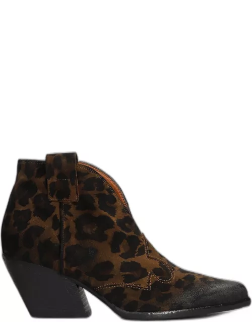 Elena Iachi Texan Ankle Boots In Animalier Suede