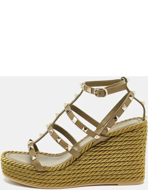 Valentino Green Leather Rockstud Wedge Sandal