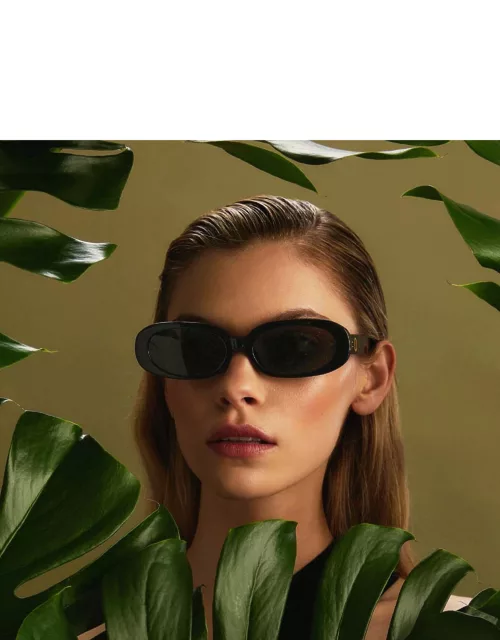 Cara Oval Sunglasses in Black