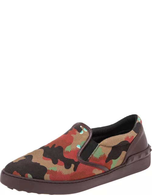 Valentino Multicolor Camouflage Print Canvas And Leather Rockstud Low Top Sneaker