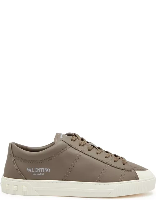 Valentino Garavani City Planet Leather Sneakers - Beige - 40 (IT40 / UK6)