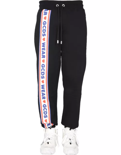 gcds jogging pants with "cute tape" logo band