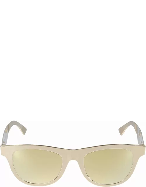 Bottega Veneta Eyewear Wayfarer Sunglasse