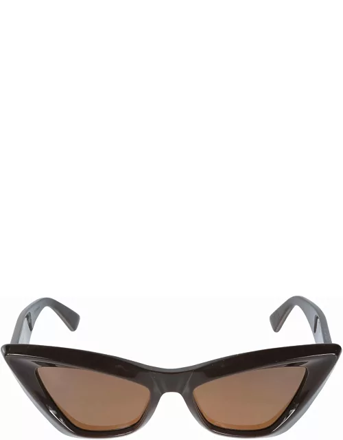 Bottega Veneta Eyewear Cat-eye Sunglasse