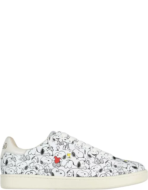 moa master of arts snoopy sneaker