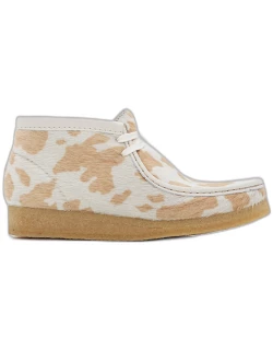 Clarks COW PRINTED WALLABEE BOOT