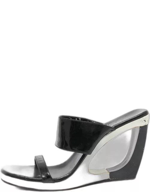 Gucci Black Patent Leather Cut-Out Wedge Slide Sandal