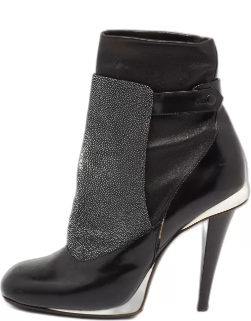 Fendi Black Texture leather and Leather Ankle Boot
