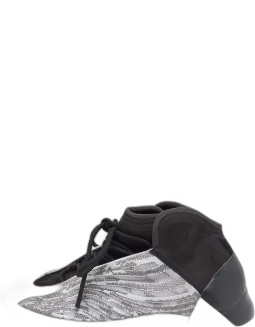 Yeezy x Adidas Grey/Black Mesh and Fabric QNTM Sneaker