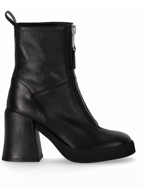 Strategia Nature Black Heeled Ankle Boot