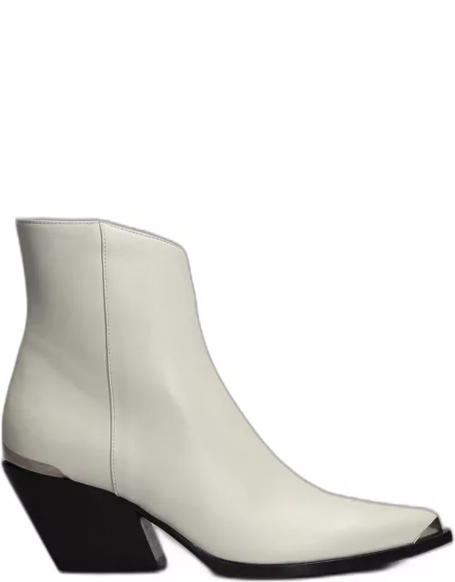 Elena Iachi Texan Ankle Boots In Beige Leather