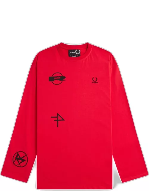 Red long-sleeves t-shirt with print