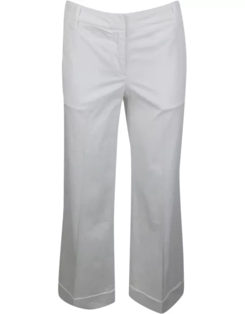 Jacob Cohen Luxury Edition Selena Cropped Trousers In Soft Stretch Cotton With Chinos America Pockets With Zip Closure And Small Logo Above The Back Pocket
