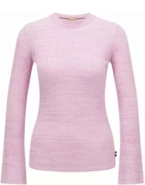 Slim-fit sweater with ribbed structure and side slits- Patterned Women's Sweater
