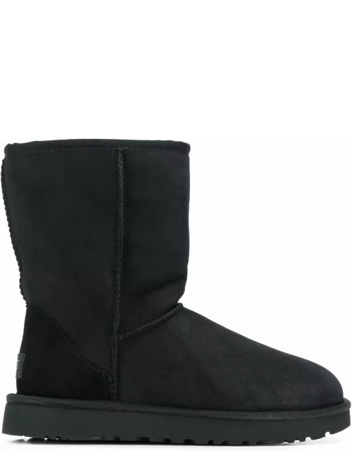 Classic Short II black ankle boot