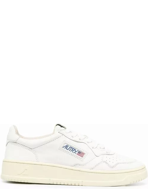 Autry Medalist low-top leather sneaker