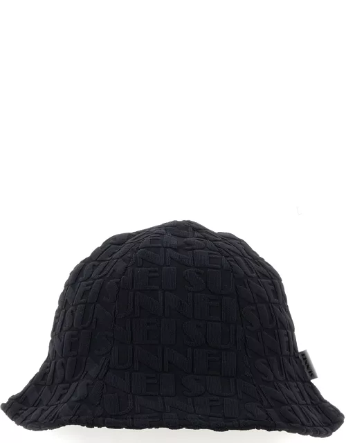 sunnei bucket hat with logo pattern