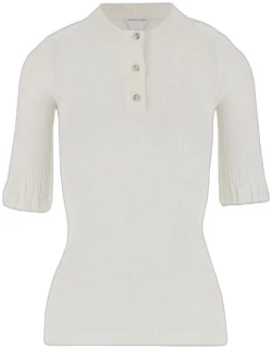 Chalk white top with three-quarter sleeve