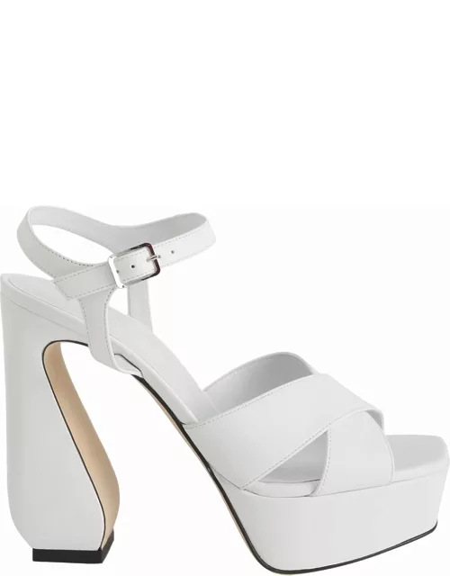 White sandals with a sculpted hee