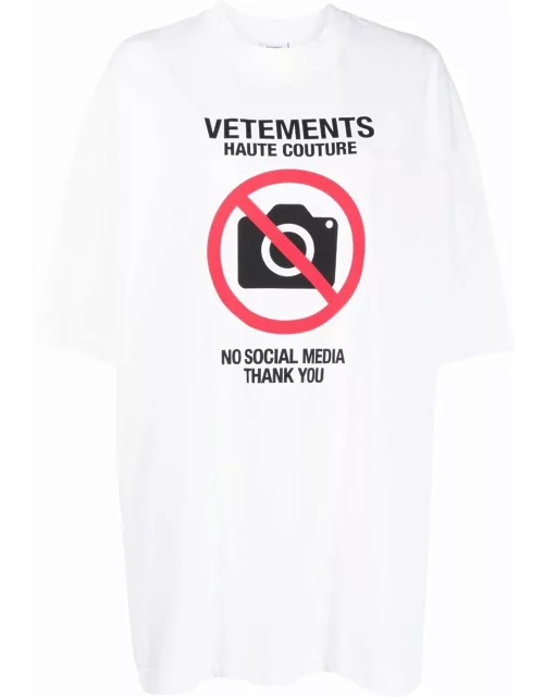 VETEMENTS No Social Media Couture T-shirt