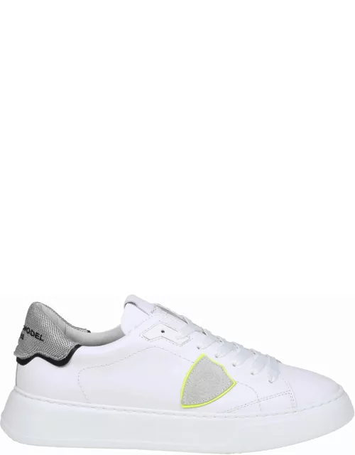 Philippe Model Temple Low Sneakers In White And Silver Leather