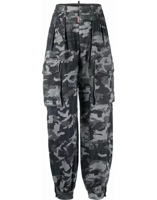 Grey cargo trousers with camouflage print