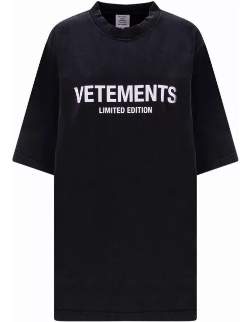 VETEMENTS T-shirt