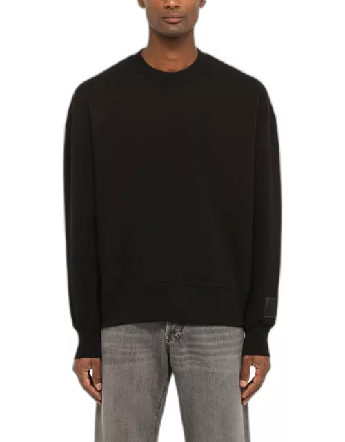 Black crewneck sweatshirt with patch