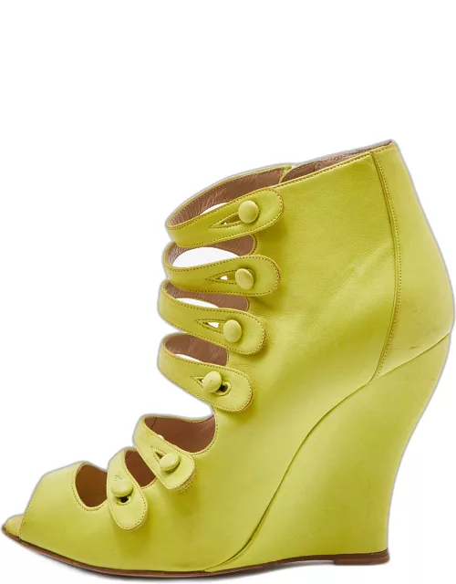 Oscar de la Renta Yellow Leather Caged Ankle Length Wedge Sandal