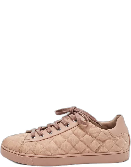 Gianvito Rossi Dusty Pink Quilted Leather Loft Low Top Sneaker