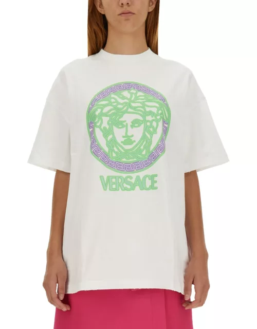 versace medusa logo t-shirt