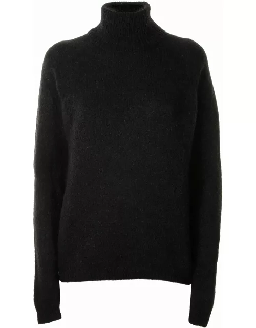 Base Turtleneck With Long Sleeves In Black
