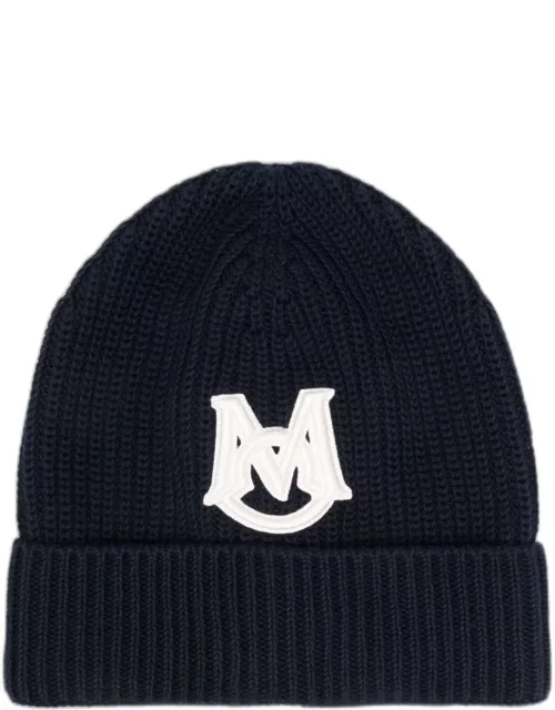 Blue cap with logo appliqué