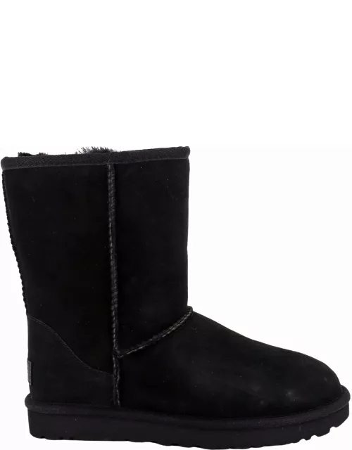 UGG Classic Short Ankle Boot