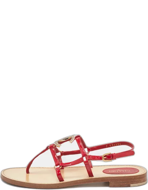 Chanel Red Patent Leather CC Thong Flat Sandal