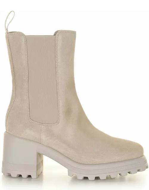 Voile Blanche Suede Ankle Boot And Rubber Sole