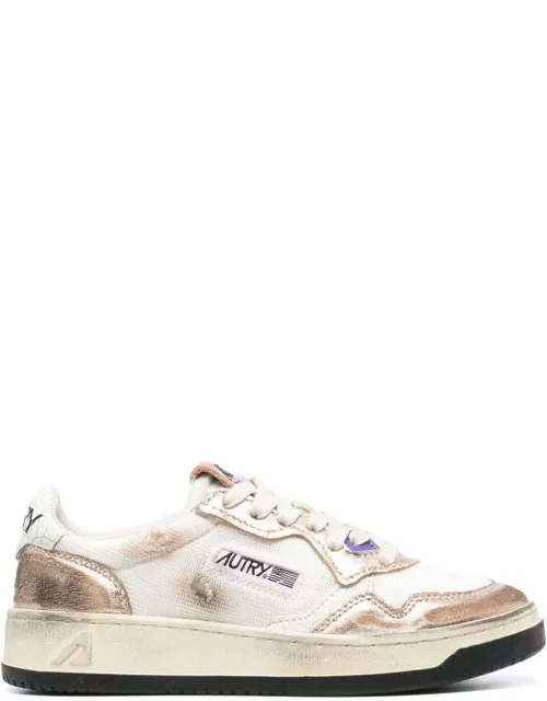 Autry White Distressed Effect medalist Low Top Sneakers In Cow Leather