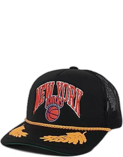 Mitchell & Ness New York Knicks NBA Gold Leaf HWC Trucker Hat