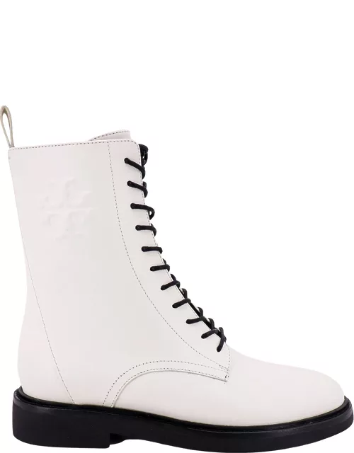 Double T Lace-up boot
