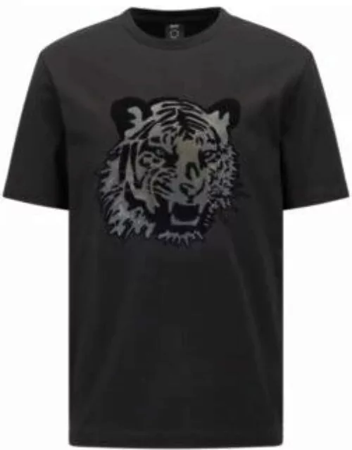 Crew-neck T-shirt in cotton with chest print- Black Men's T-Shirt