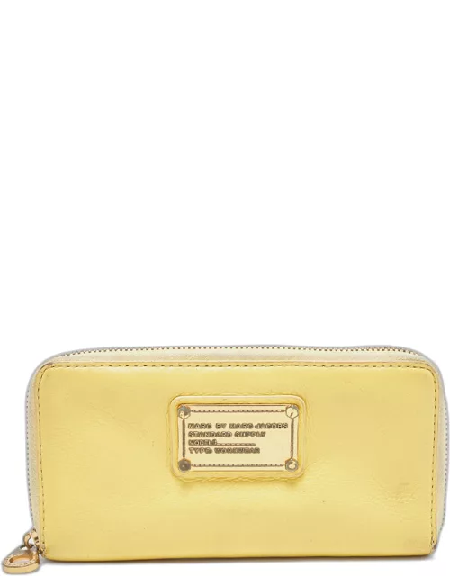Marc by Marc Jacobs Yellow Leather Classic Q Zip Around Wallet