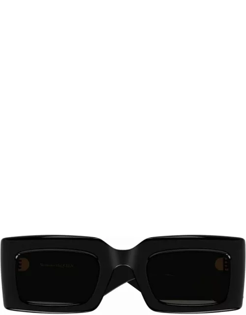 Alexander McQueen Eyewear AM0433s 001 Sunglasse