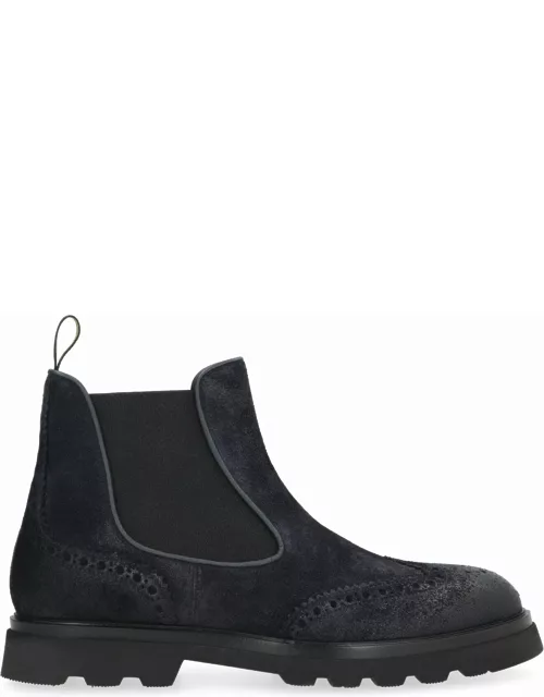 Doucal's Suede Chelsea Boot