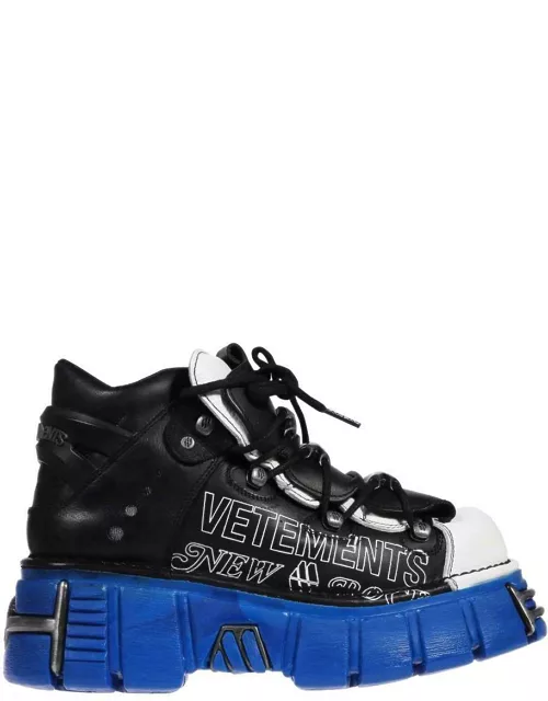 VETEMENTS Leather Platform Sneaker