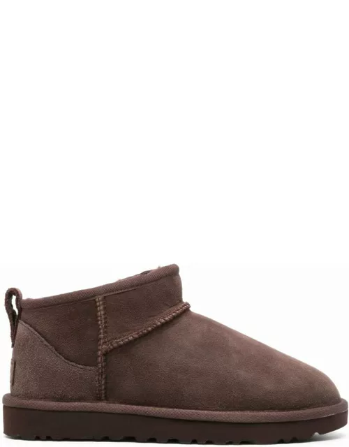 Classic Ultra Mini brown boot