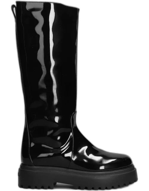 Le Silla Ranger Low Heels Boots In Black Pvc