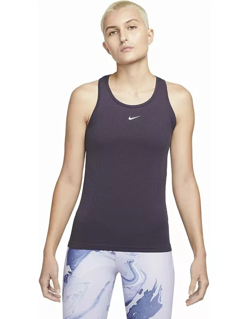 Women's Nike Dri-FIT ADV Aura Slim-Fit Tank